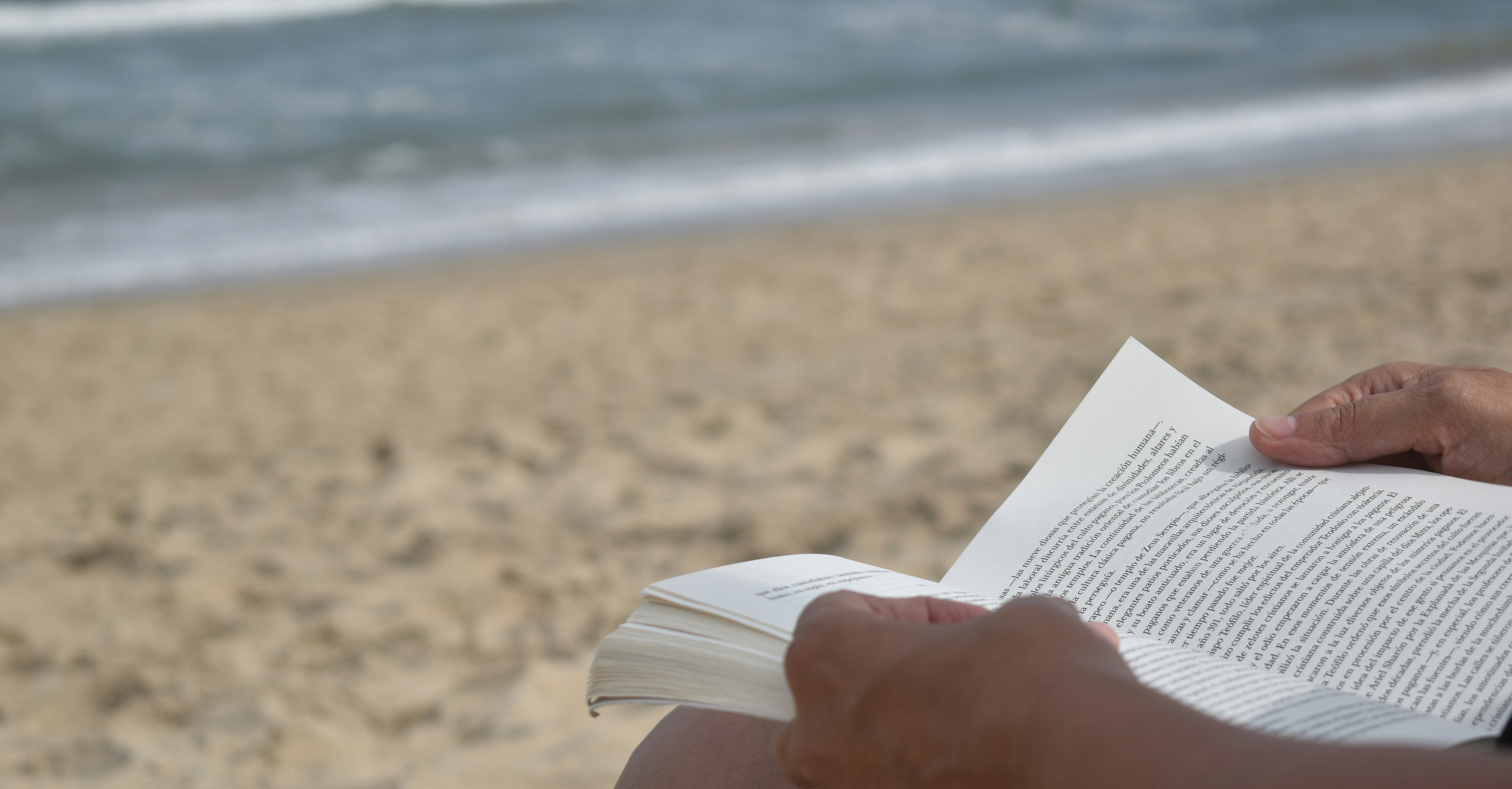 Sun, Sea and Sans Serif