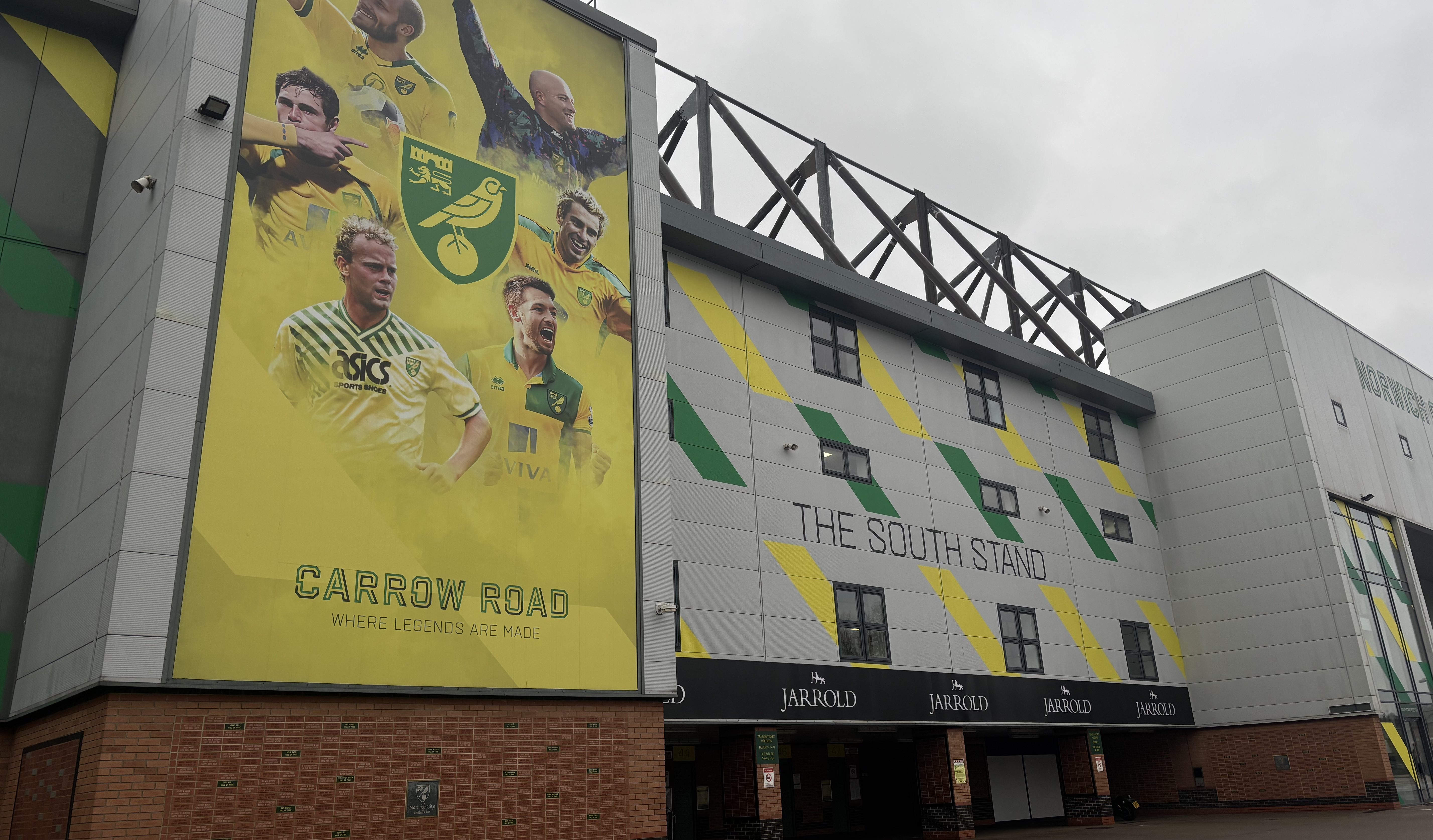 East Anglia divided as Ipswich face Norwich in promotion battle